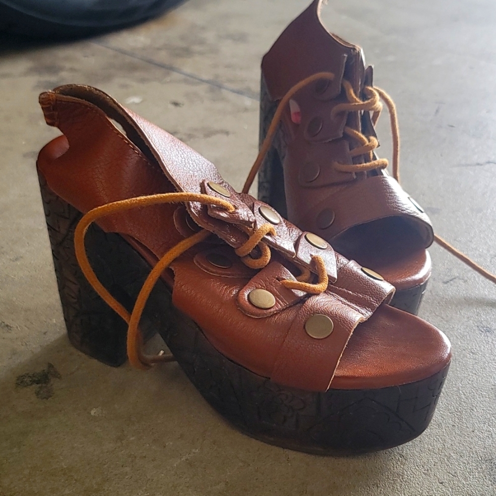 BROWN sandals sz 36